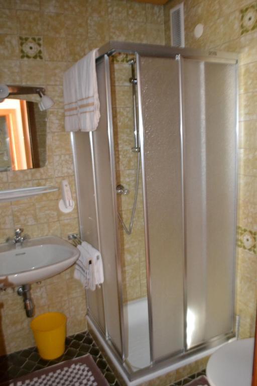 רדשטאדט Innviertler Berggasthof מראה חיצוני תמונה